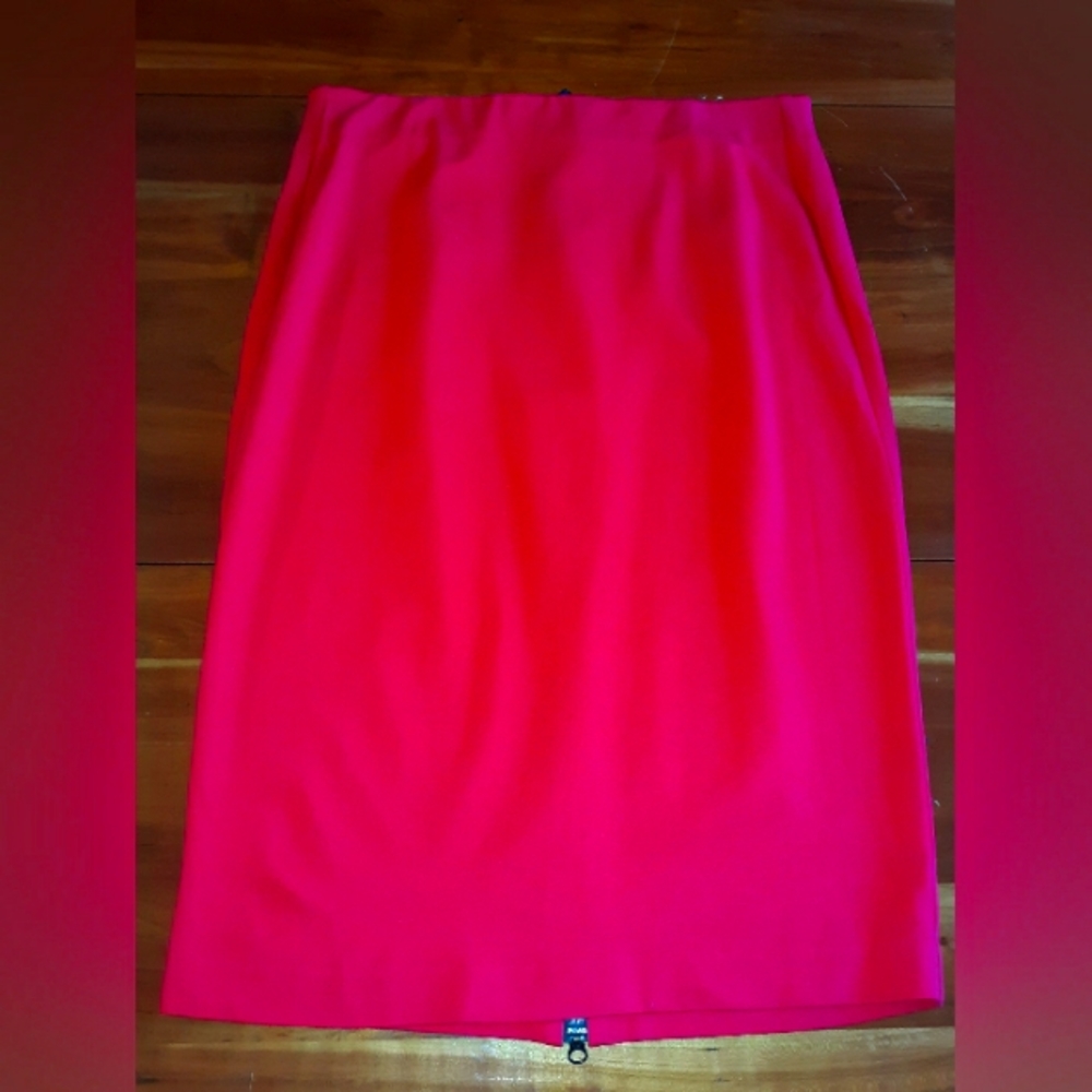 💣LANE BRYANT RED SKIRT W/ BACK BLACK ZIPPER SZ 16